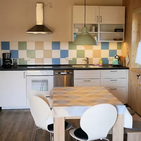 Heidi's Ferienwohnung2 *