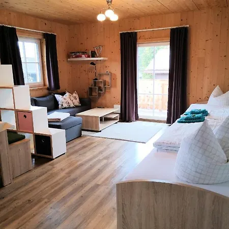 Heidi's Ferienwohnung2 Daire *